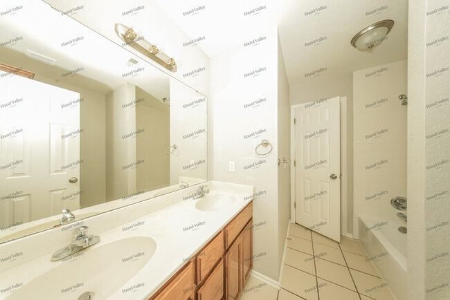 Building Photo - 3417 Shona Way