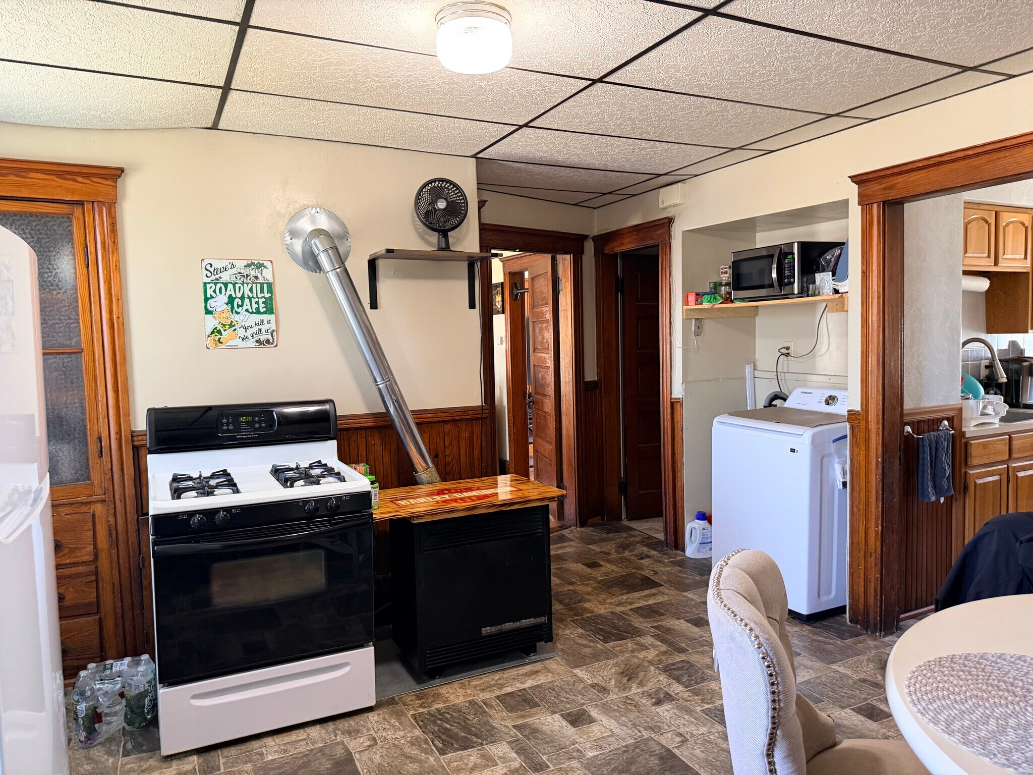 Building Photo - 46 King Philip Rd