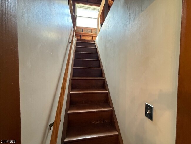 Building Photo - 73 Kiel Ave