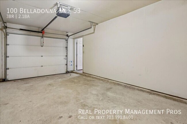 Building Photo - 100 Belladonna Ln