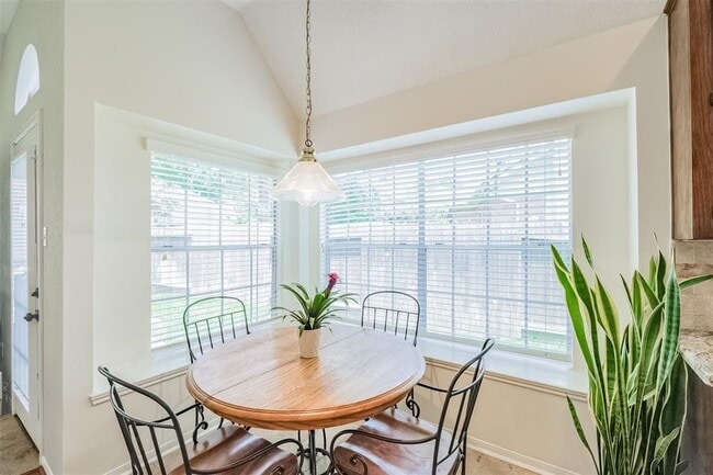 Building Photo - 17218 Hamilwood Dr