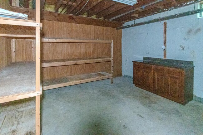 Building Photo - 428 Ingleside Dr