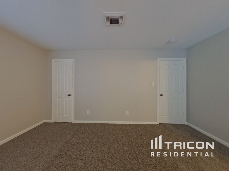 Building Photo - 10935 Mockingbird Pl