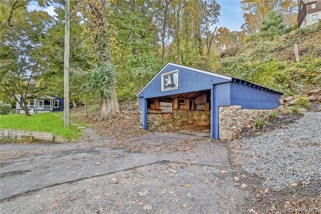 Building Photo - 988 US-9W