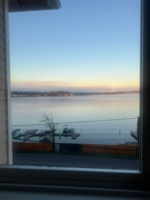 Building Photo - 230 116th Ave NE