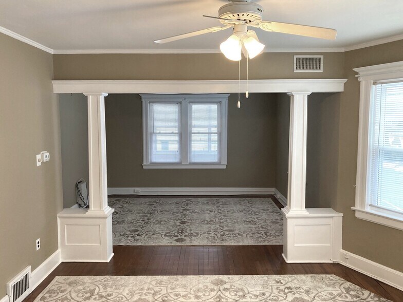 Building Photo - 38 Broughton Ave