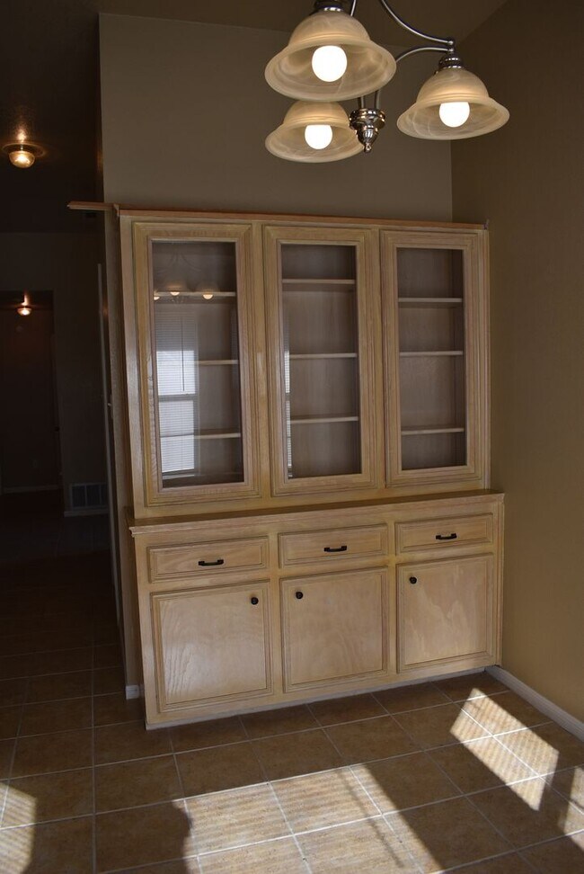 Building Photo - 3BR 2BA is located in a quiet Harker Heigh...