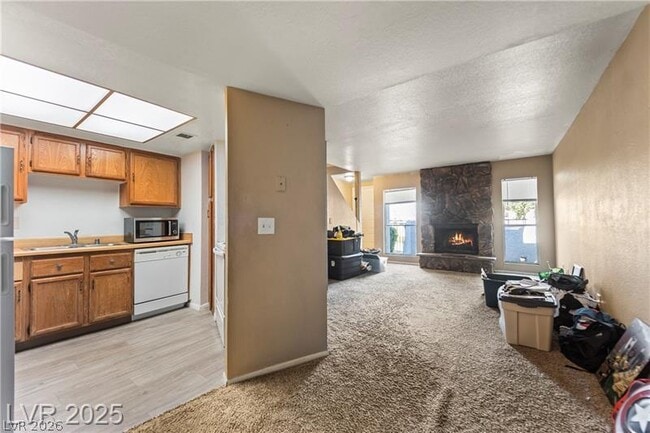 Building Photo - 1628 Justin Ct