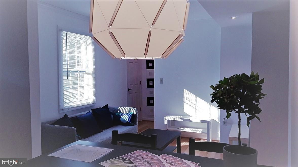 Building Photo - 822 Warburton Ln