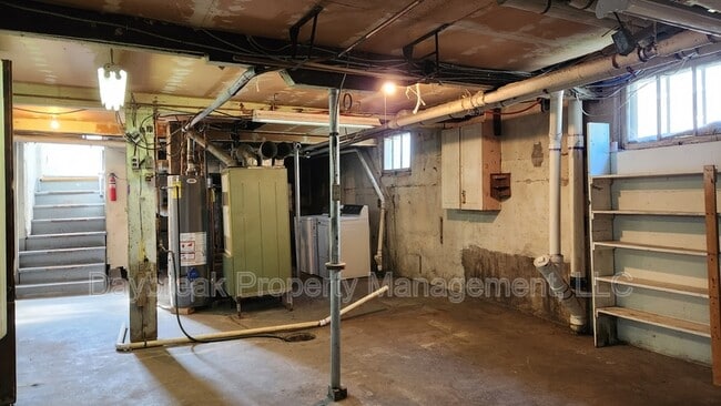 Building Photo - 1312 3rd Ave N