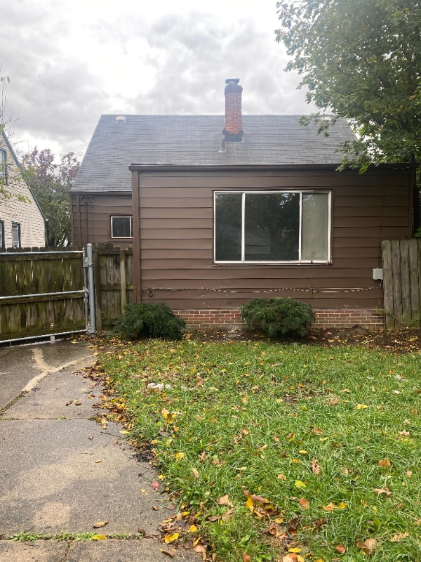 Building Photo - 13728 Tyler Ave