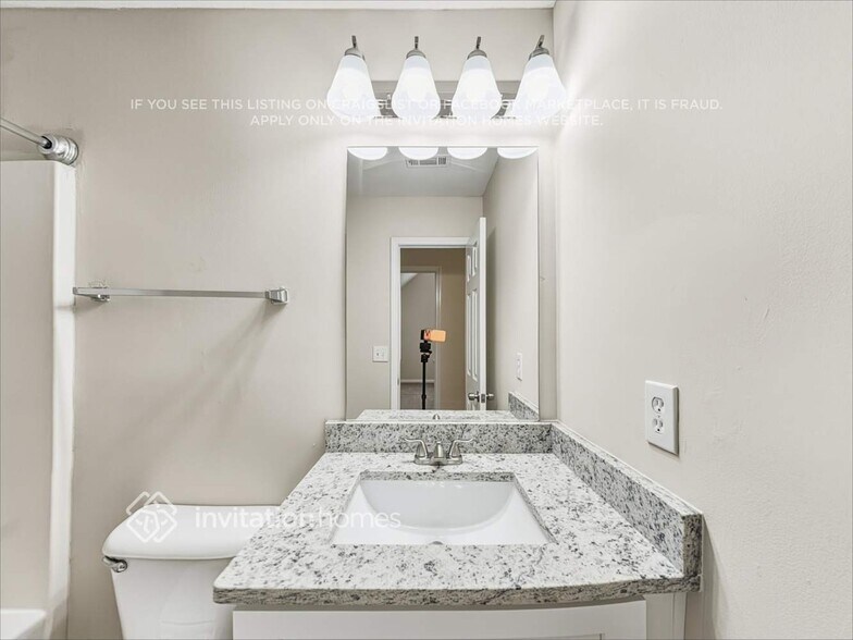 Building Photo - 6931 Silver Grass Ct