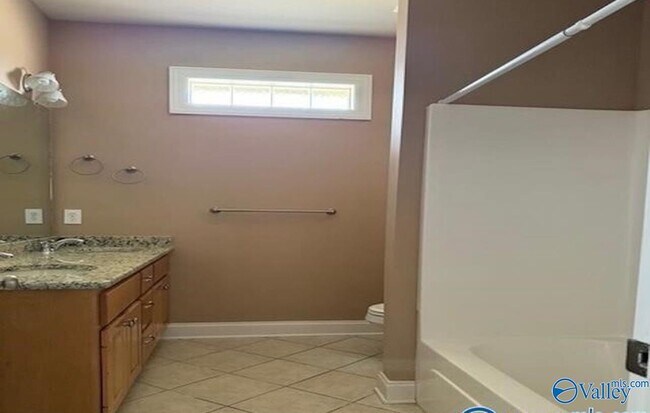 Building Photo - 110 Arrow Path Dr