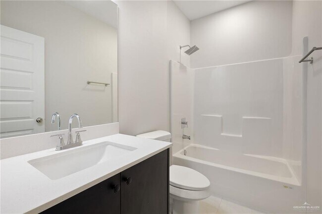 Building Photo - 4601 Larkspur Ave