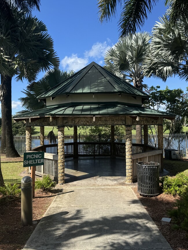 Park Picnic Shelter - 3501 Inverrary Blvd