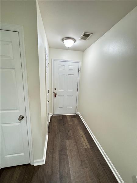 Building Photo - 320 Grasslands Dr