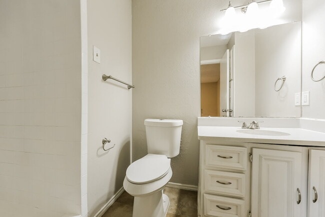 Building Photo - 1239 Sheree Ln