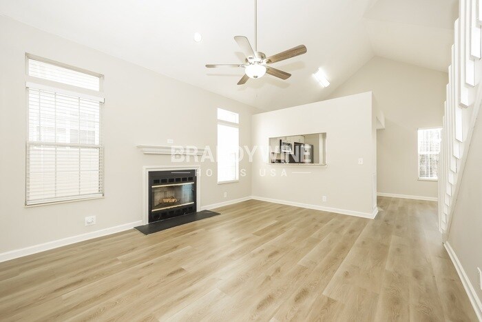 Building Photo - 5929 Colchester Dr