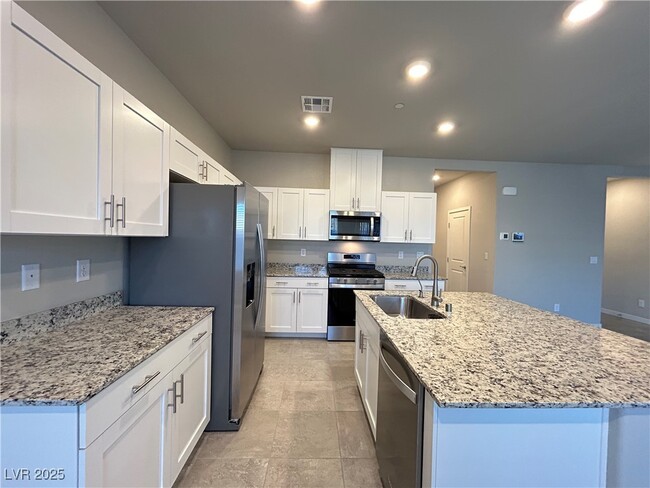 Building Photo - 10228 Crimson Mdw Ave