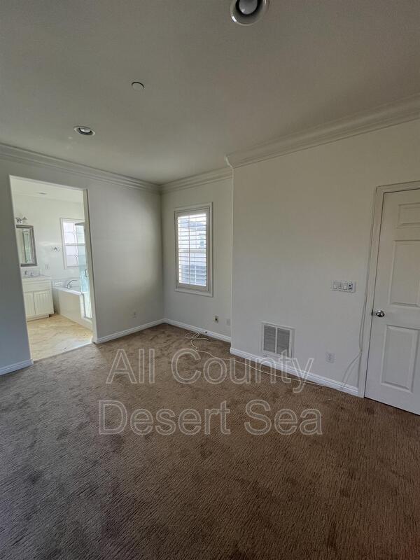 Building Photo - 16826 Clovergreen Ln