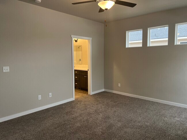 Building Photo - 1214 Starlight Loop