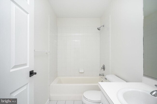 Building Photo - 8 Trout Trail