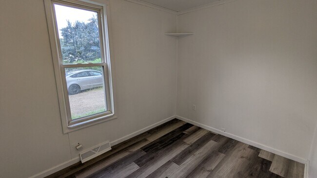Building Photo - 2389 29th St SW