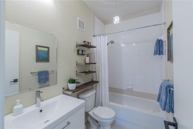 Building Photo - 1201 Grove Blvd