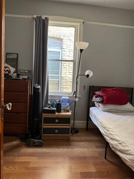 Building Photo - 2971 S Lyman St