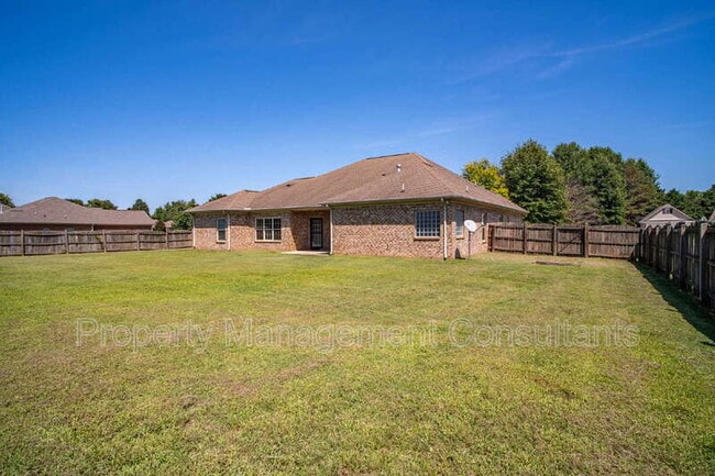 Building Photo - 178 Sarah Jane Dr