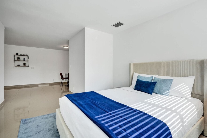 Building Photo - 905 N Federal Hwy