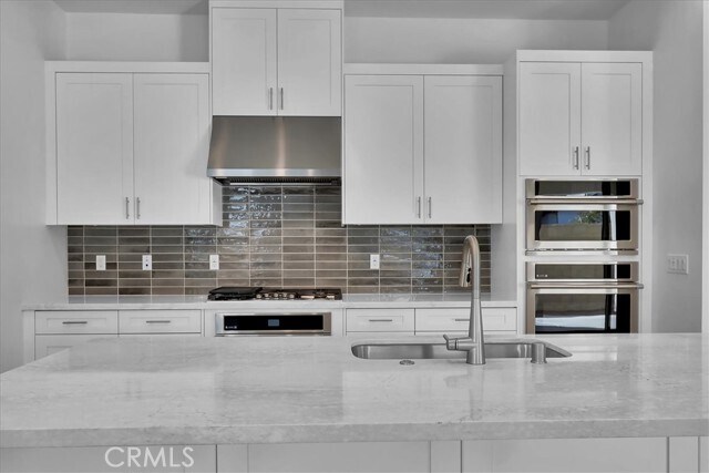 Building Photo - 164 Carmine