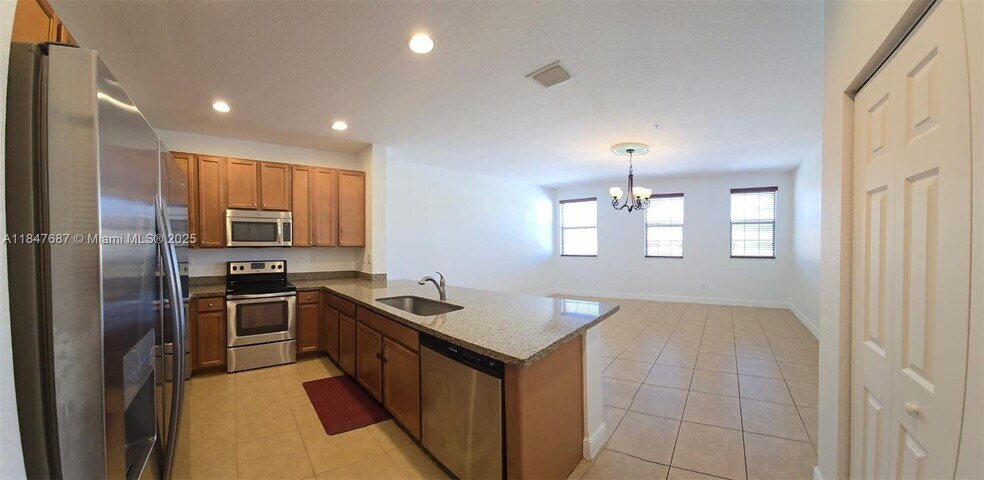 Building Photo - 929 SW 147th Ave