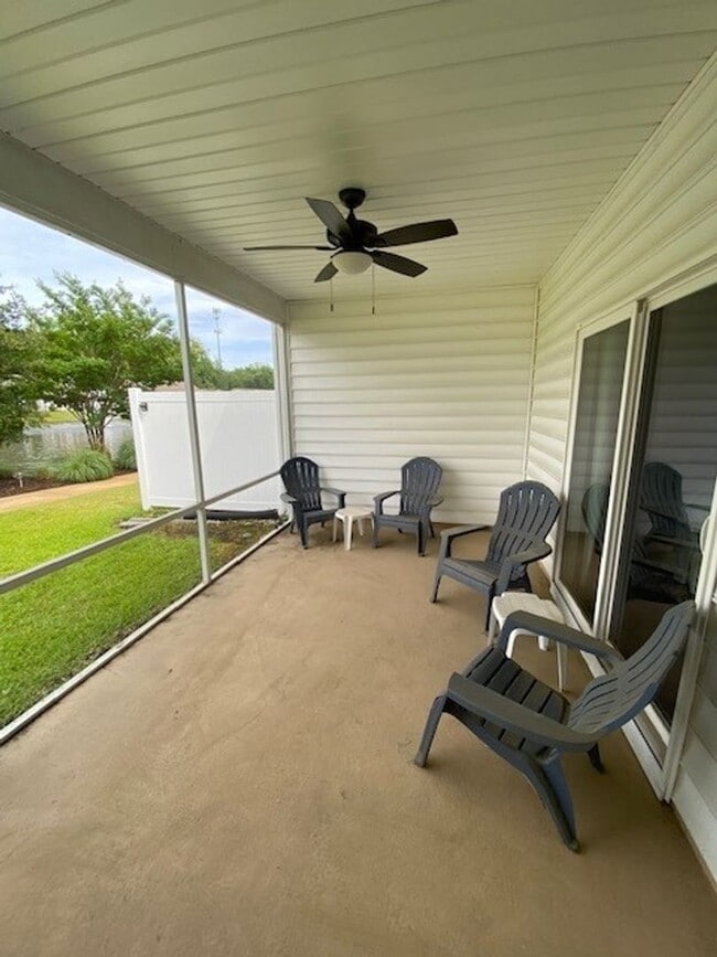 Building Photo - Welcome to this fully furnished 3-bedroom, 3-bathroom townhouse located in the vibrant Hawkeswate...