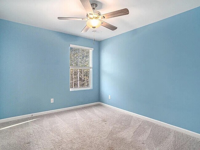 Building Photo - 294 Torslanda Ln