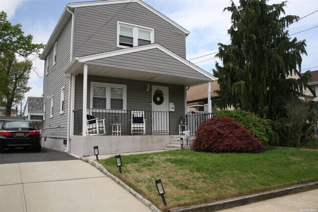 Building Photo - 540 Oakley Ave