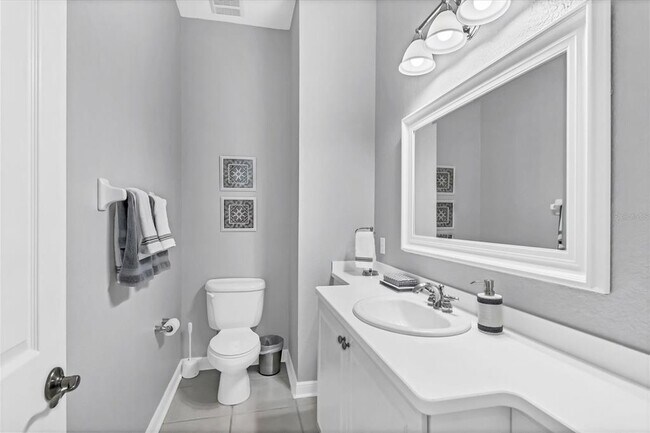 Building Photo - 5509 46th Ct W