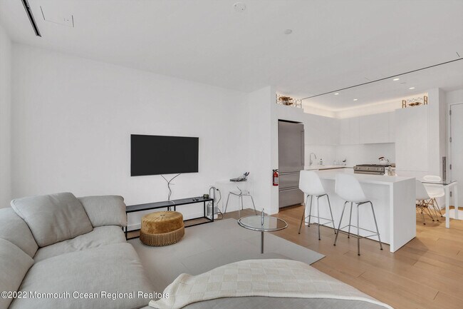 Building Photo - 601 Heck St