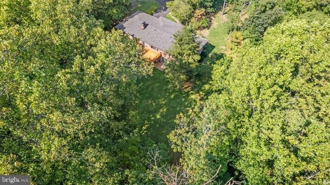 Building Photo - 39225 Foxhill Rd