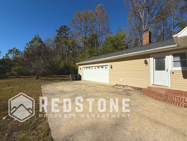 Building Photo - 3405 Alamance Rd