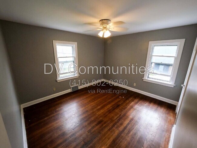 Building Photo - 1504 Sherbrook Rd