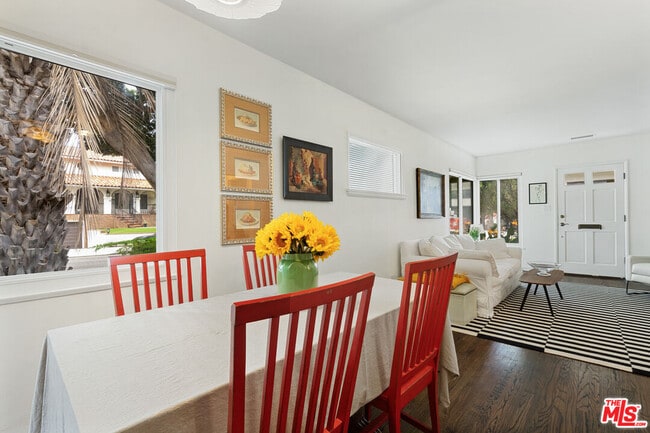 Building Photo - 948 20th St