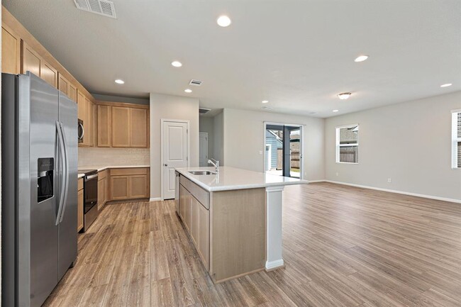 Building Photo - 207 Cherry Blossom Ln
