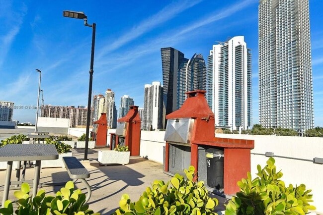 Building Photo - 2 bedroom in Sunny Isles Beach FL 33160