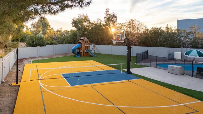 Building Photo - 15232 N 49th St