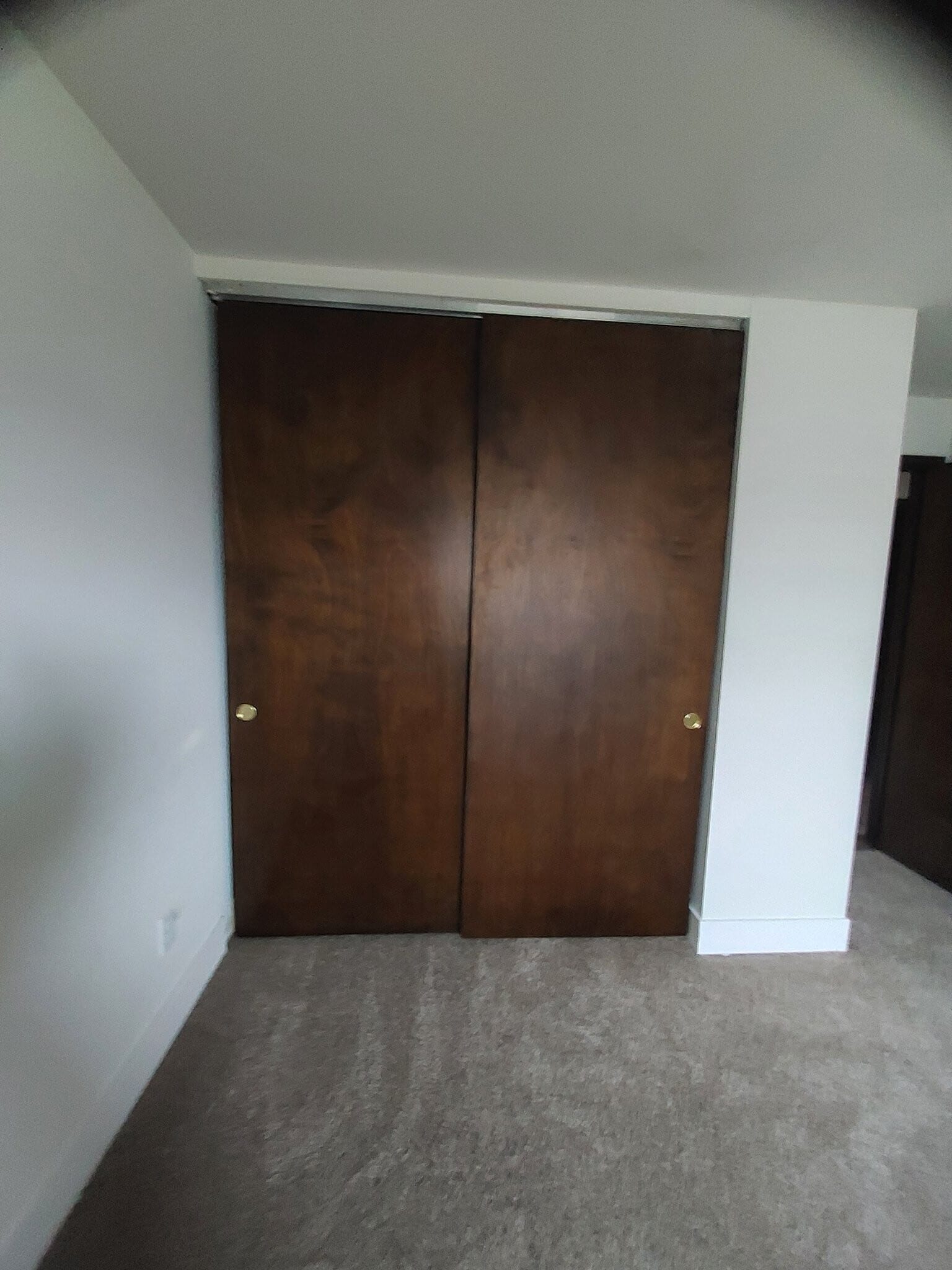 Building Photo - 519 Sunnyslope Dr