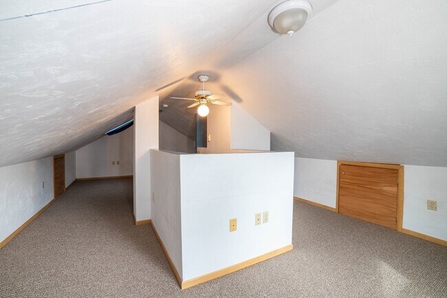 Building Photo - 8 Blackstone St