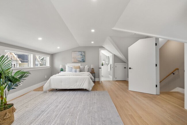 Building Photo - 110 Fayette St