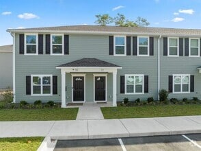 Building Photo - Spacious & Upgraded 3-Bedroom Condos with ...