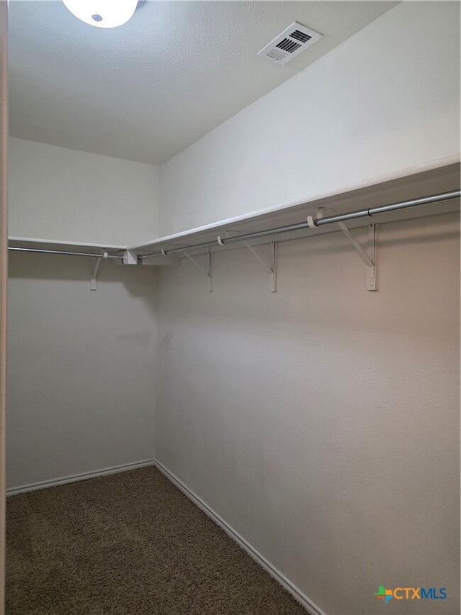 Building Photo - 1119 Lonesome Oak Drive